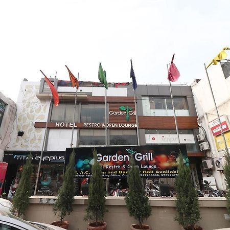 Oyo 29095 Garden Grill Hotel Saharanpur Exterior foto