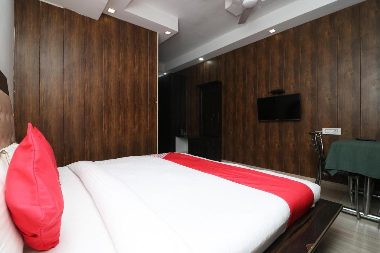 Oyo 29095 Garden Grill Hotel Saharanpur Exterior foto